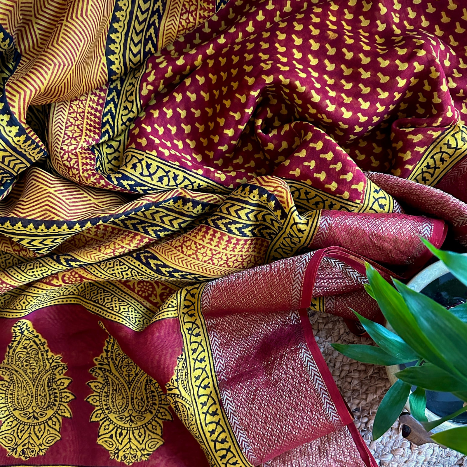 Bagh Print Sarees Wholesalers: Elevate Your Ethnic Collection with Rewa Handloom