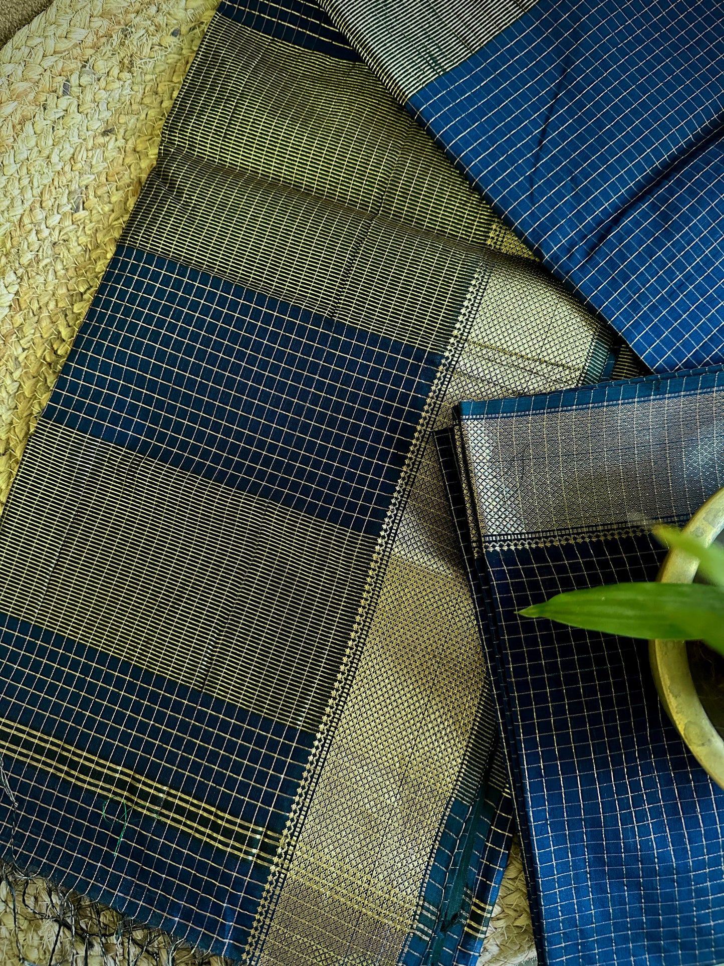 Maheshwari Royal Blue Zari Checkered Sarees