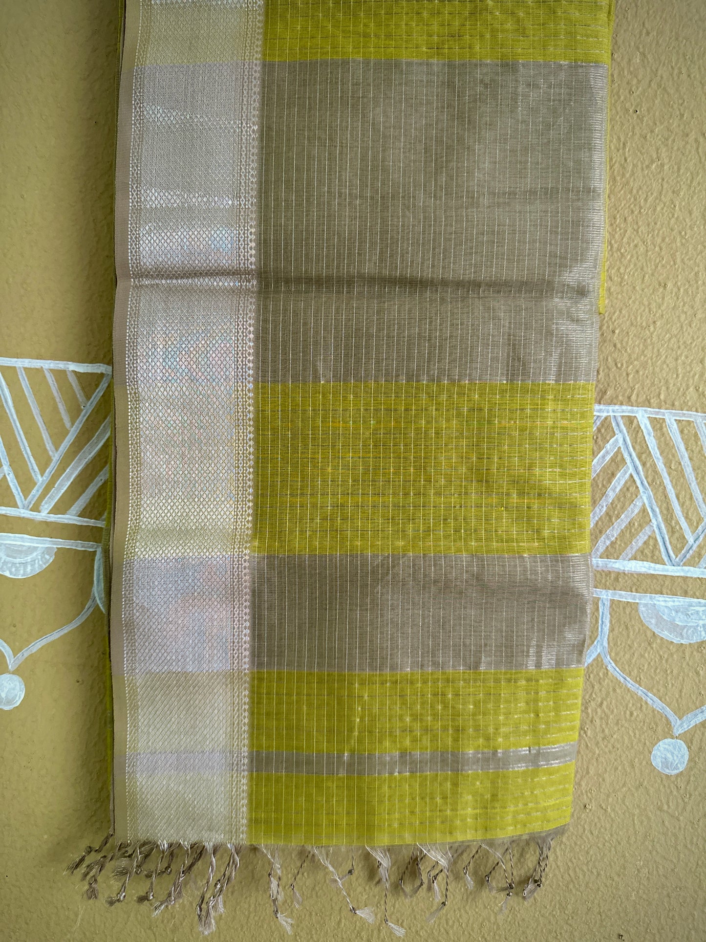 Maheshwari Yellow ~ Silver Zari Checkered Silk Saree