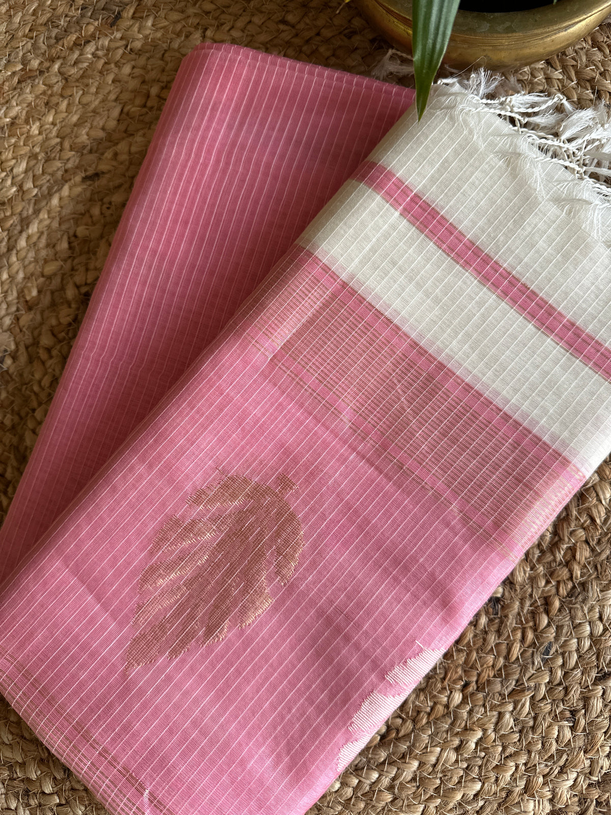 Maheshwari Pink - White Katan Motifs Top Dupatta Sets