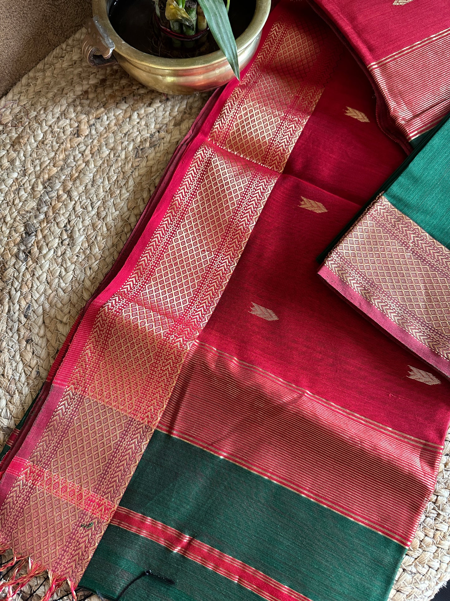 Motifs ~ Maheshwari Saree