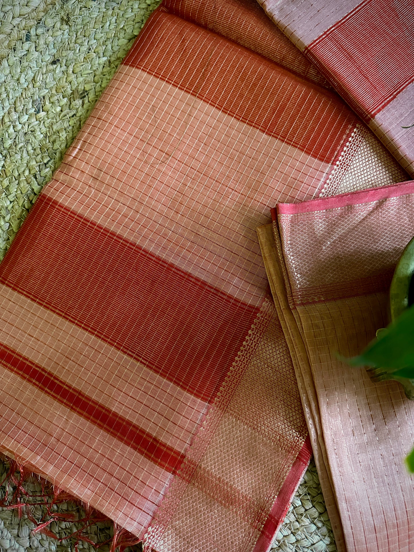 Maheshwari Peach Pink Zari Checkered Sarees