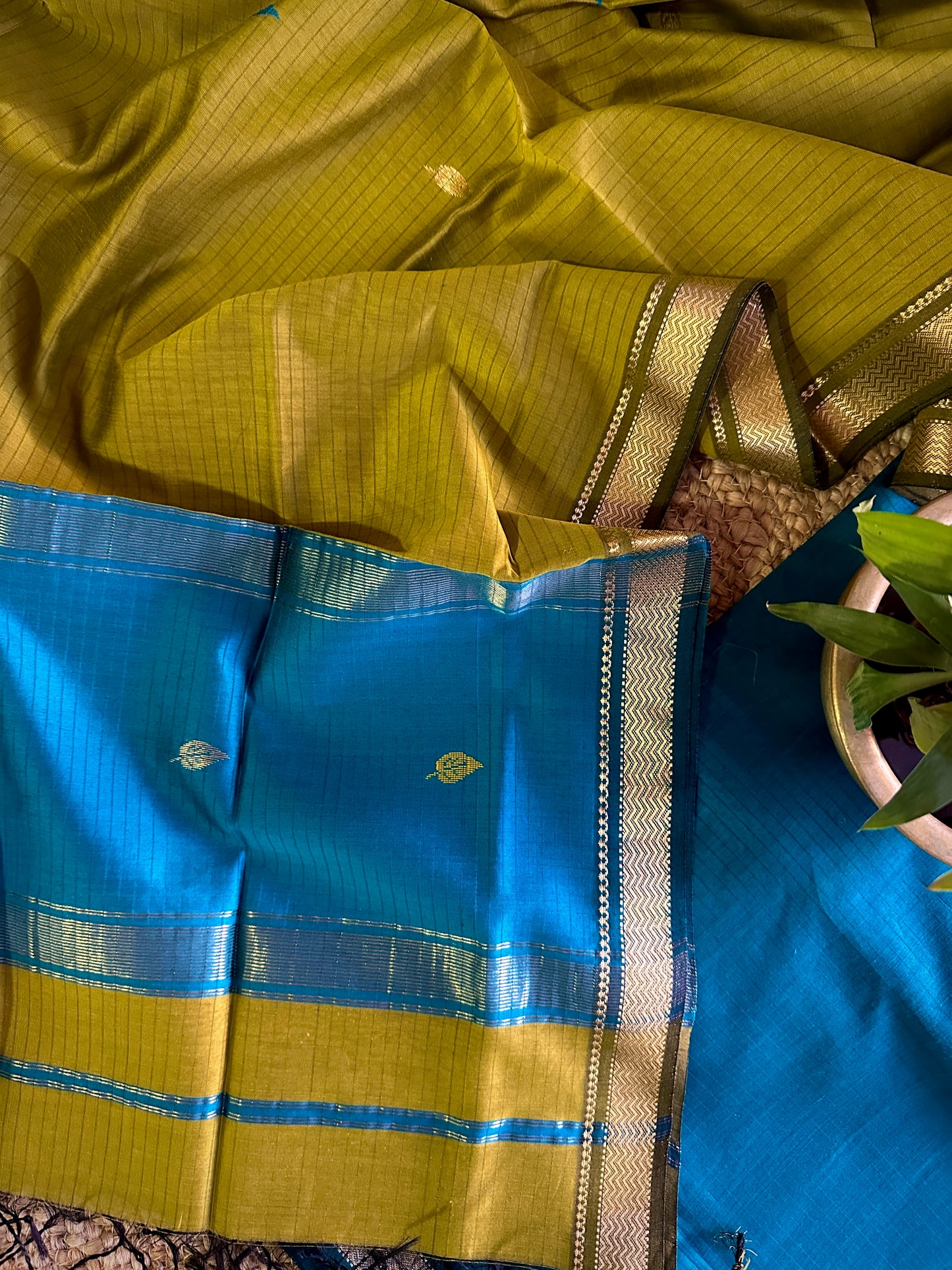Maheshwari Mehandi - Rama Green Motifs Top Dupatta Sets