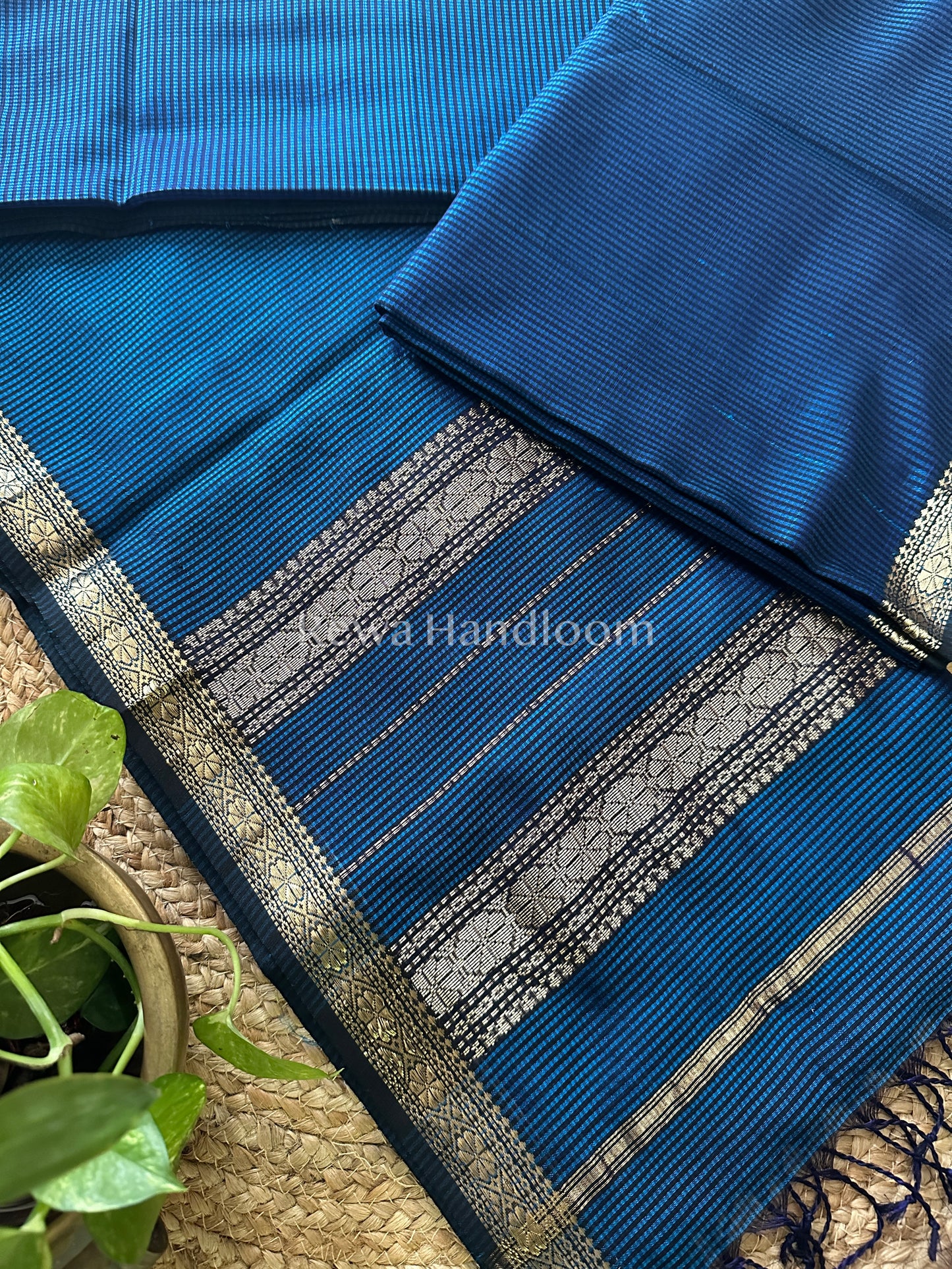 Maheshwari Rama Green Garbha Reshami Silk Saree-GS12