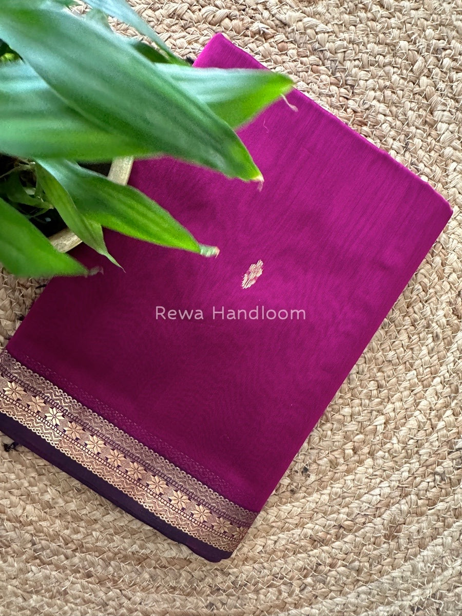 Butta Pallu Zari Border Maheshwari Saree