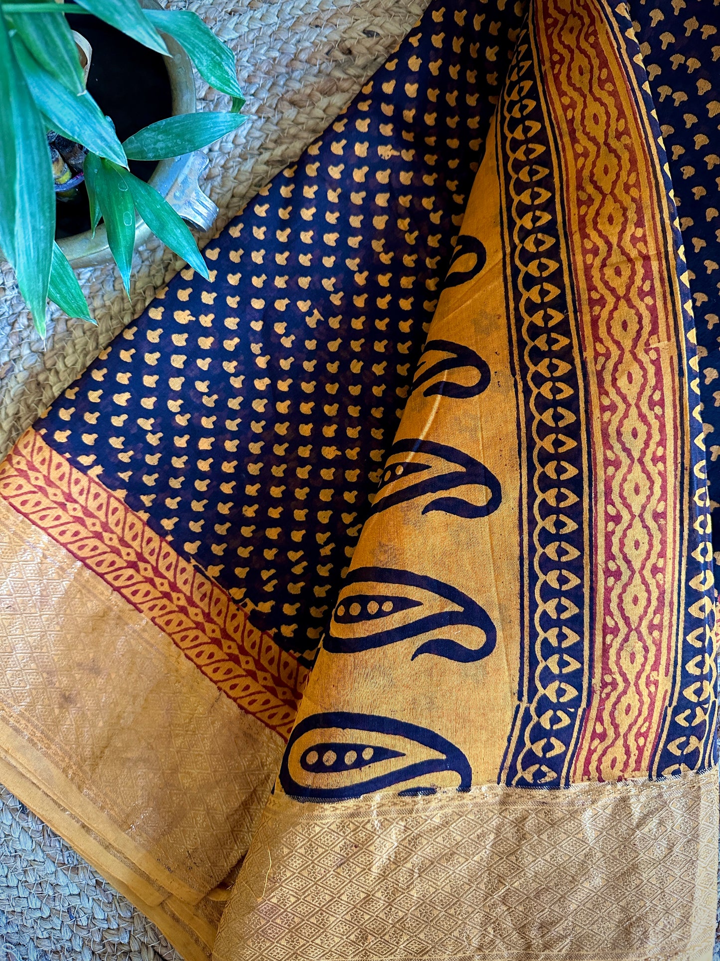 Maheshwari Black- Yellow Bagh Print Saree