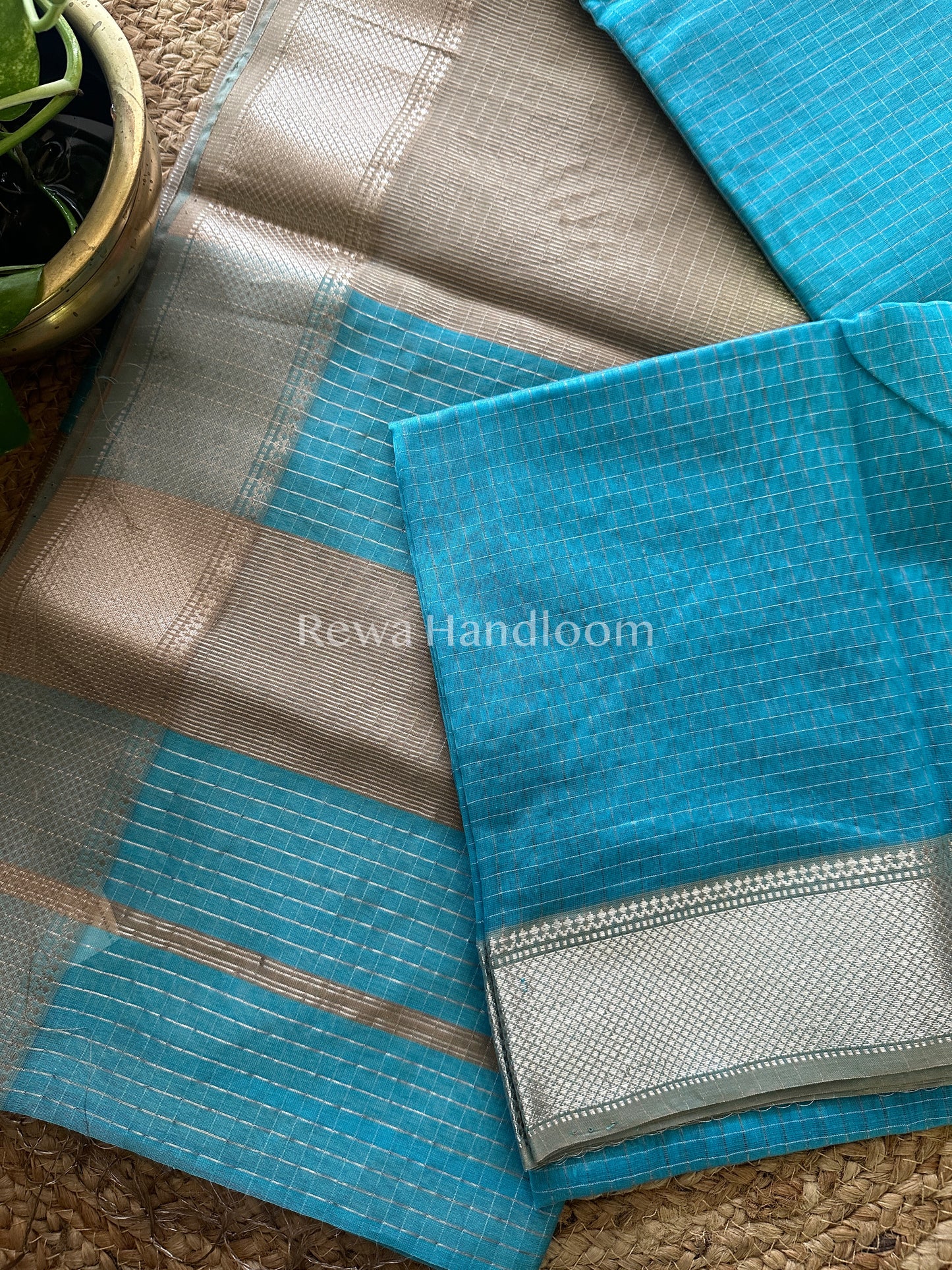 Maheshwari Firozi~ Silver Zari Checks Silk Saree-SZ016