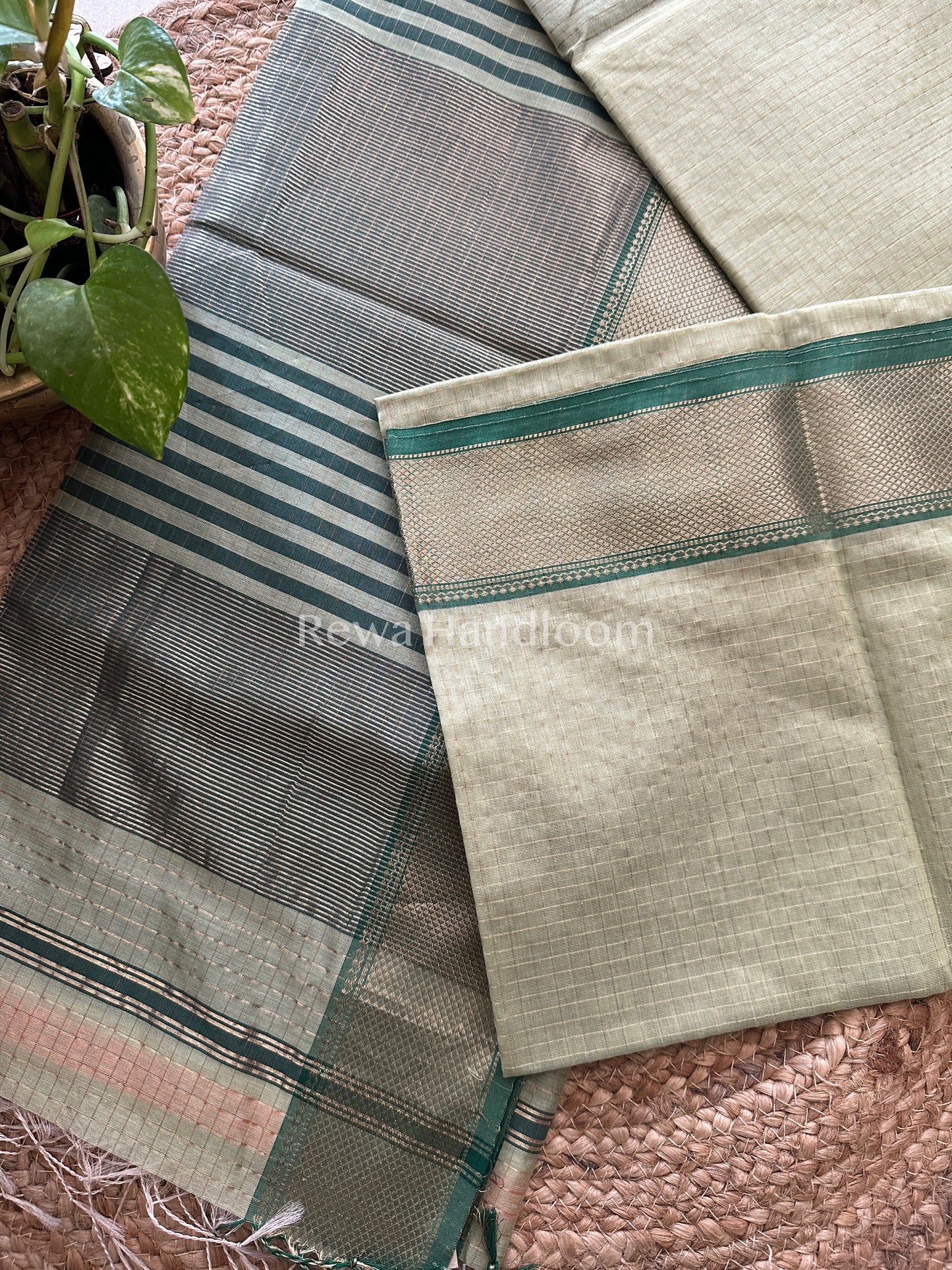 Maheshwari Pista Green Zari Checks Saree ZCHX008