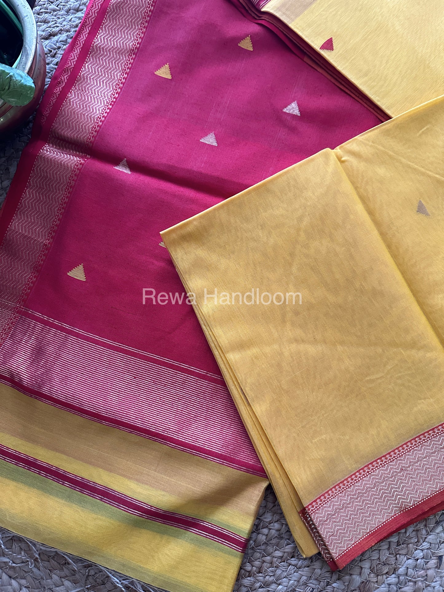 Yellow Motifs Maheshwari Saree SBT019