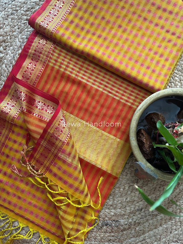 Maheshwari Garbha Reshami Silk Saree
