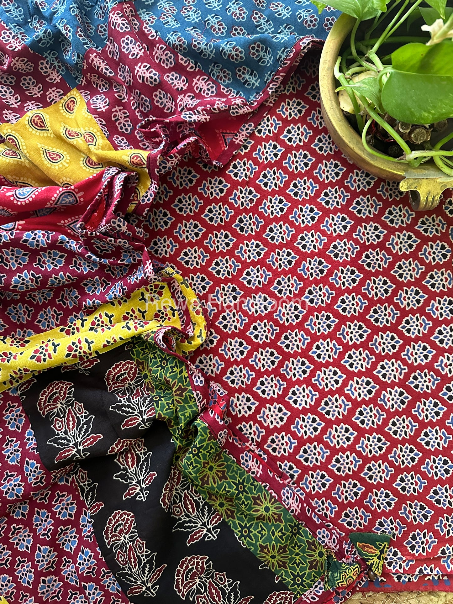 Ajark Print Cotton Suit