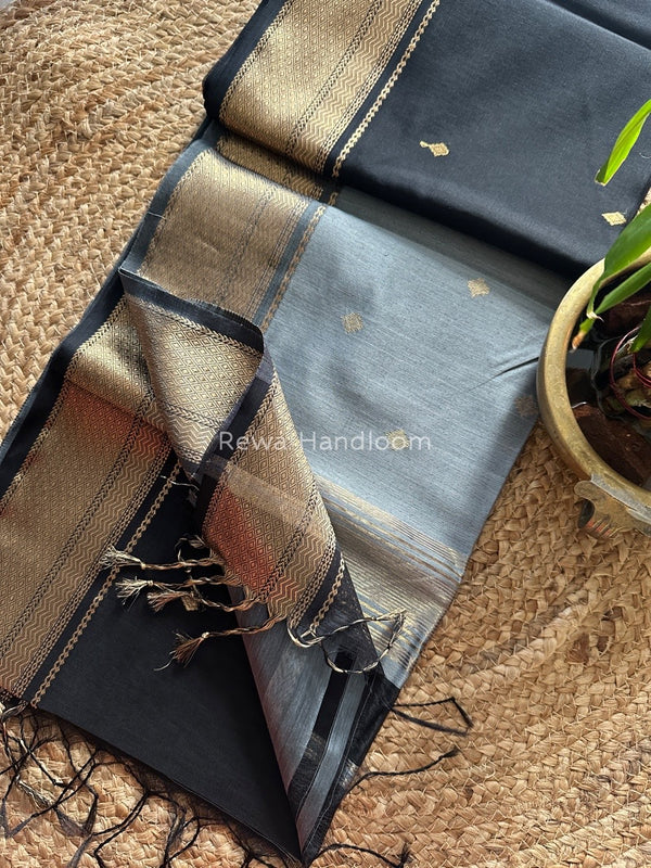 Zari Butti Maheshwari Saree