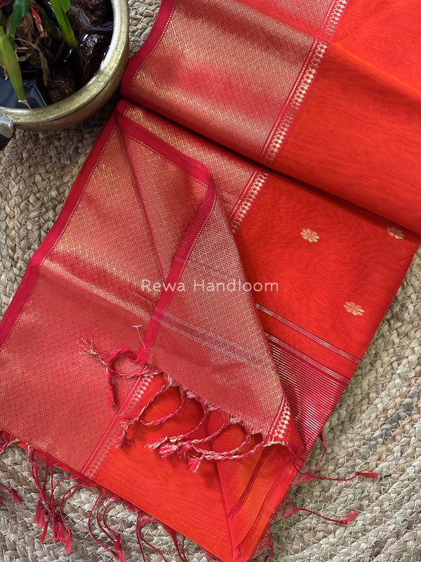 Maheshwari Zari Skirt Butti Saree
