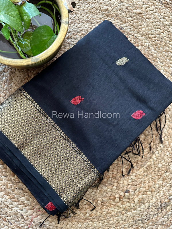 Butta Pallu Zari Border Saree ~ Maheshwari Saree