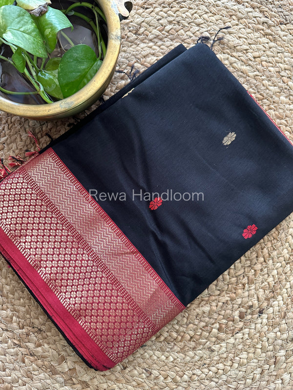 Butta Pallu Zari Border Saree ~ Maheshwari Saree