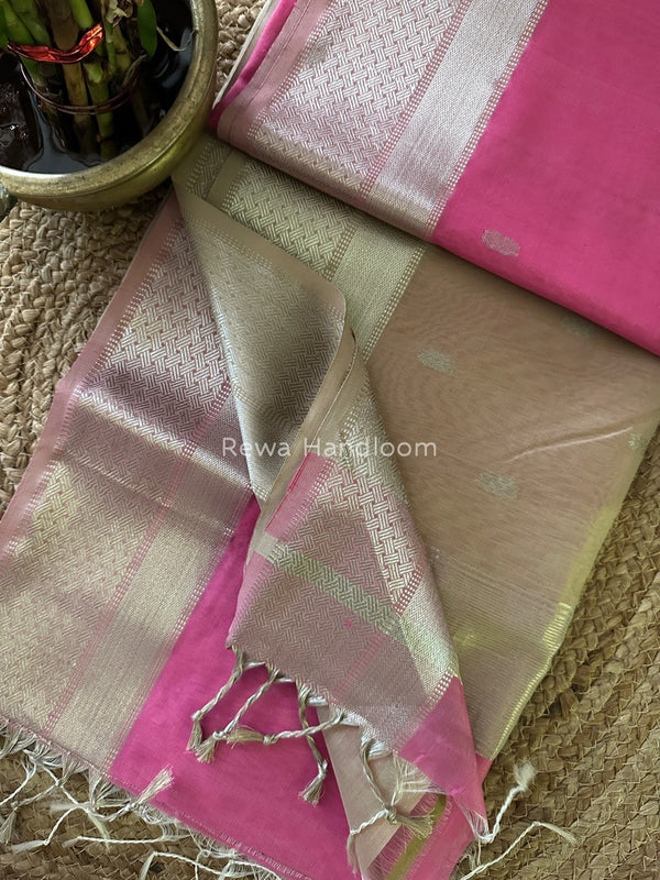 Maheshwari Silver Butti Saree