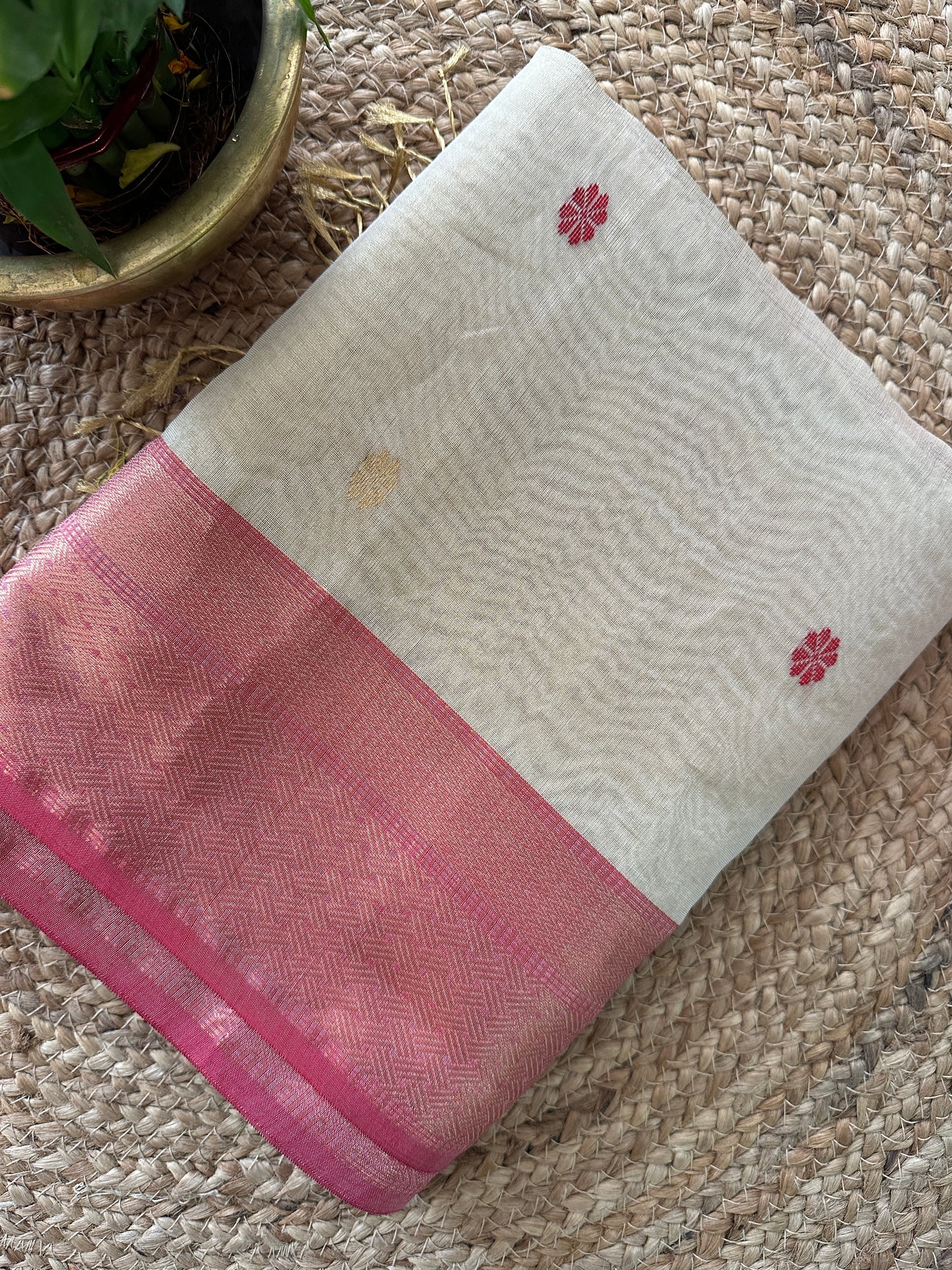 Maheshwari Beige Tissue Silk Saree TBBS03