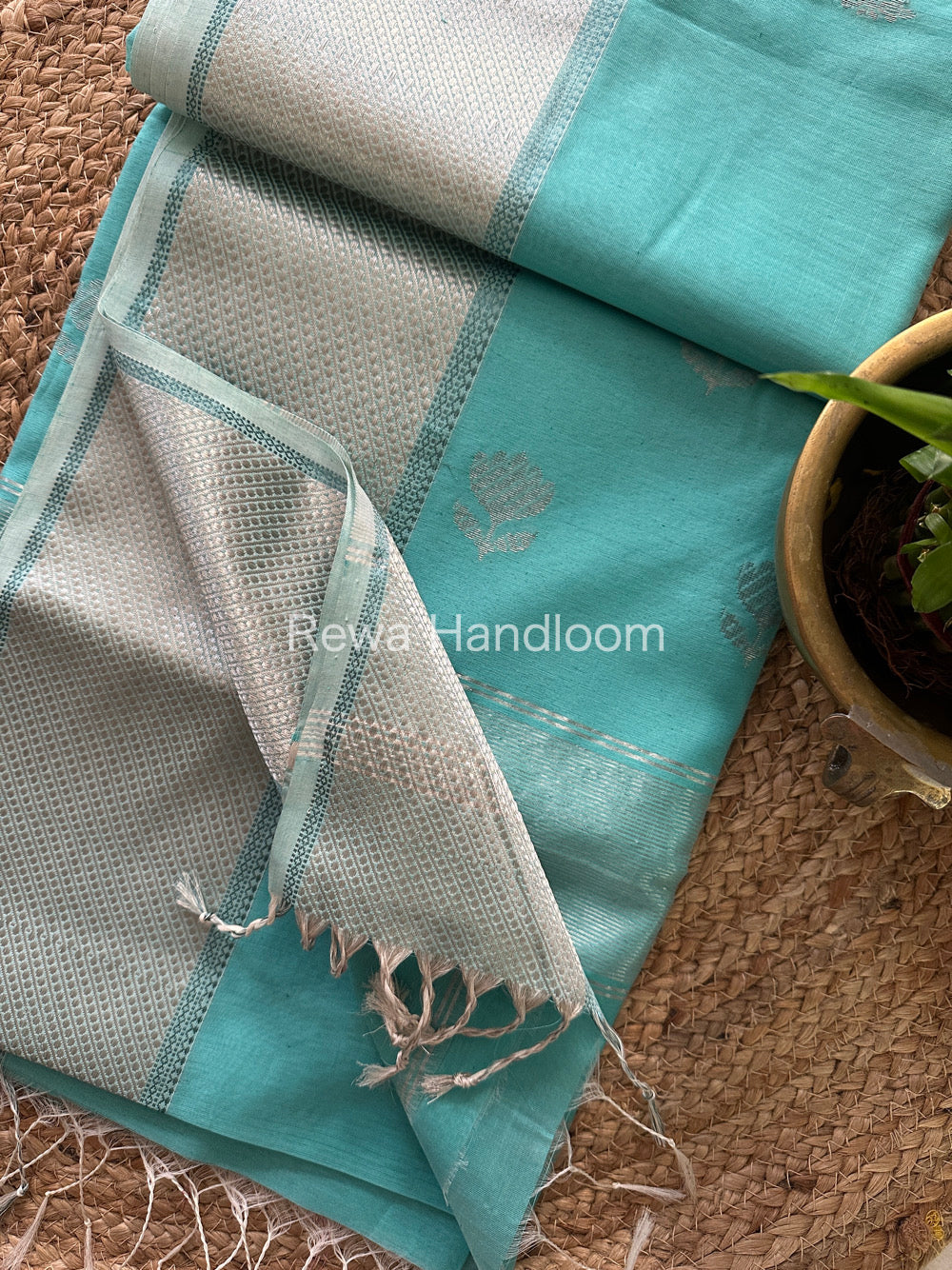 aheshwari Sea Green Silver Zari Buta-Buti Saree SBP07