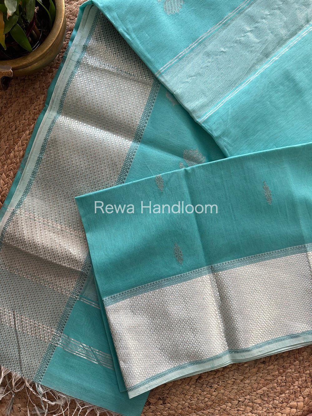 aheshwari Sea Green Silver Zari Buta-Buti Saree SBP07