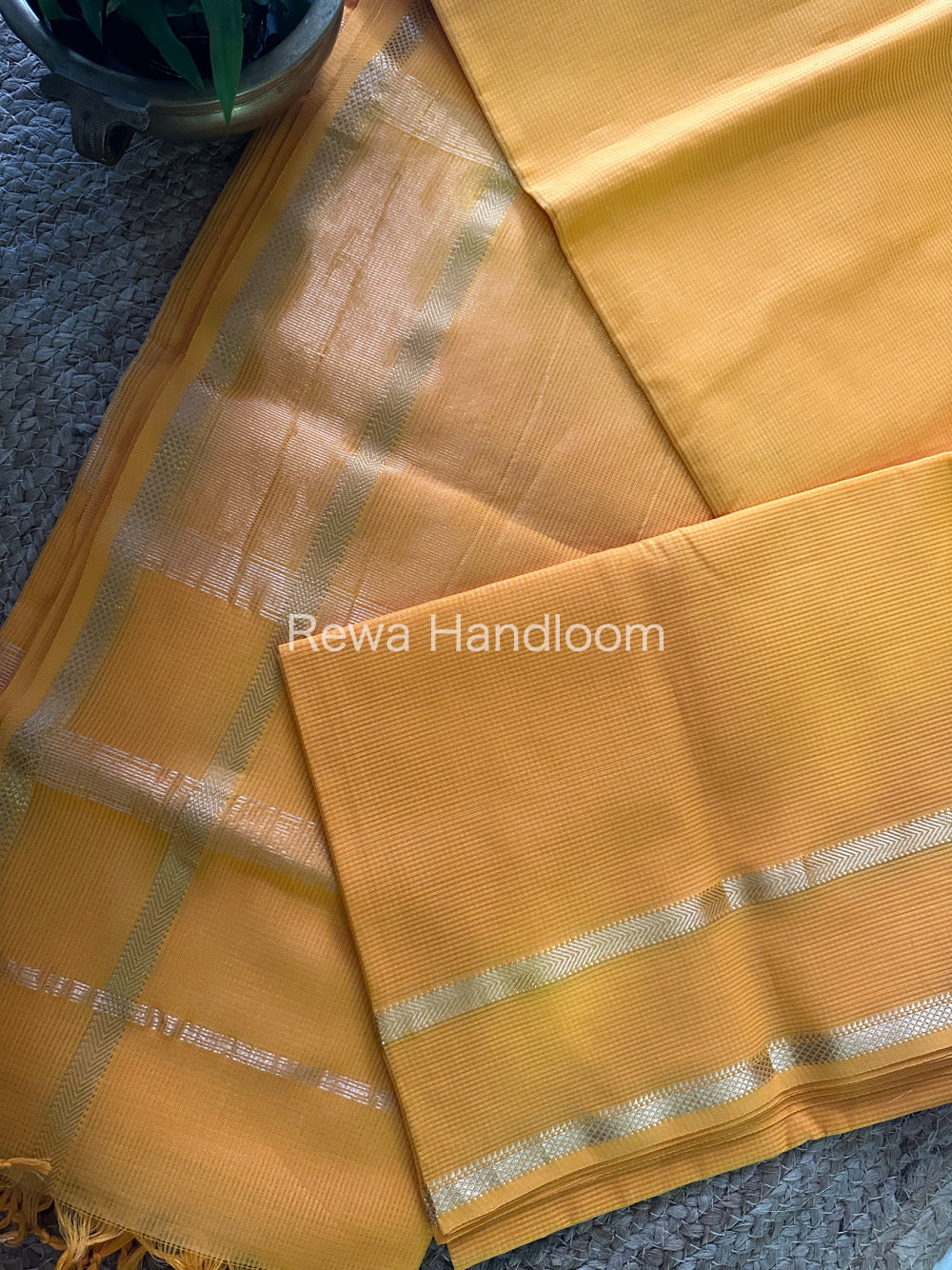 Maheshwari Self Checks Orange Saree MCS05