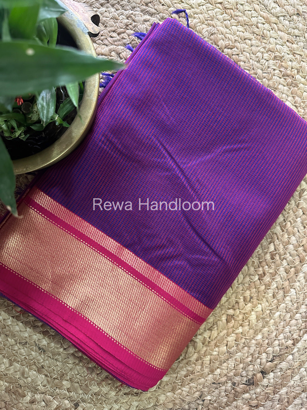 Maheshwari Self Checks Saree