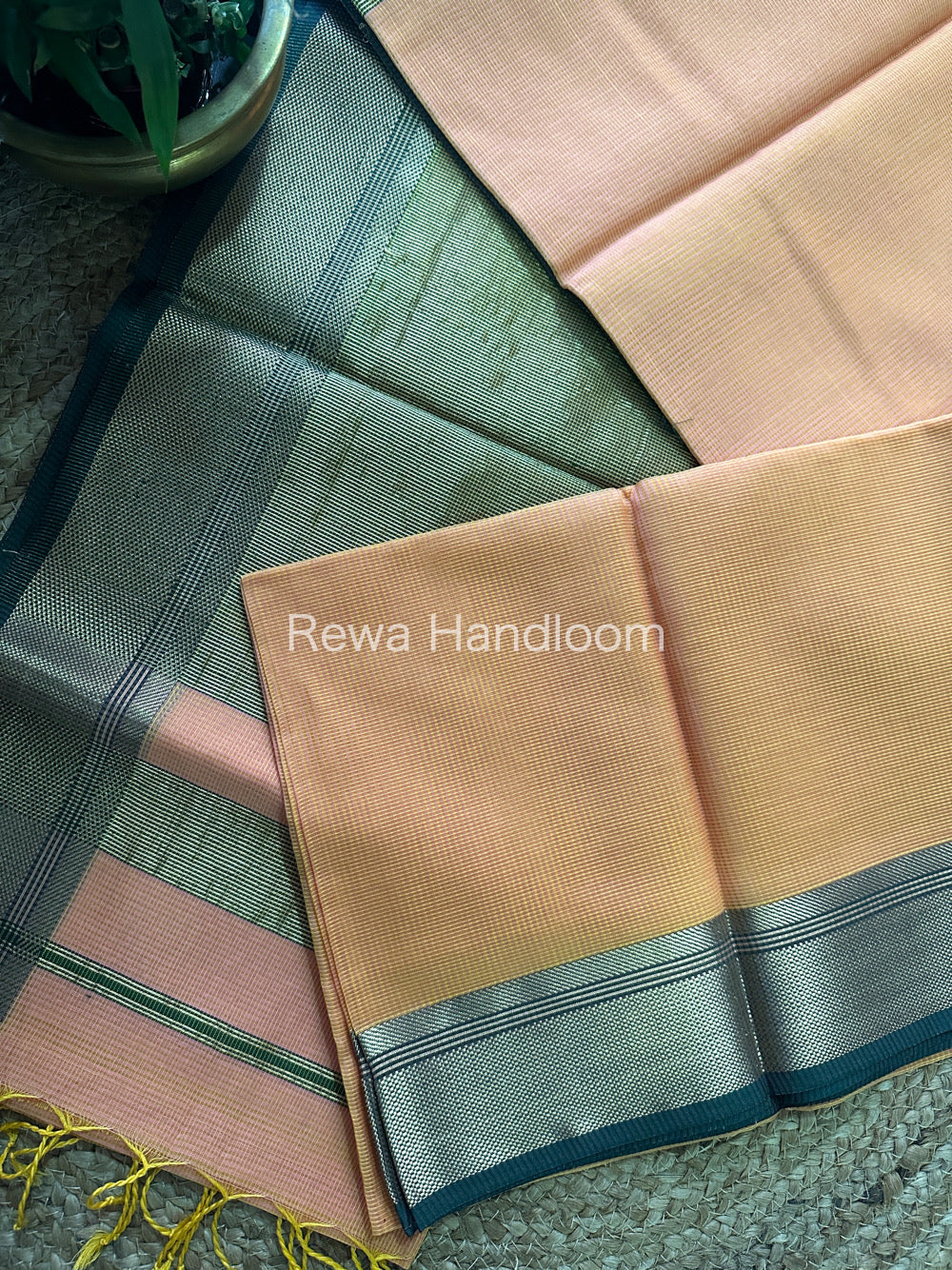 Maheshwari Self Checks Peach Saree MCS014