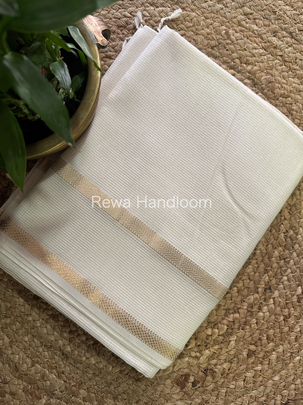 Maheshwari Self Checks Saree