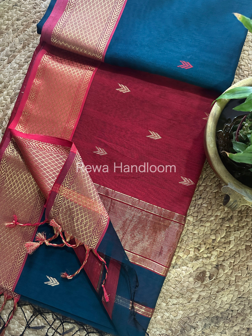 Bottle Green Zari Butti ~ Maheshwari Saree-ZB112