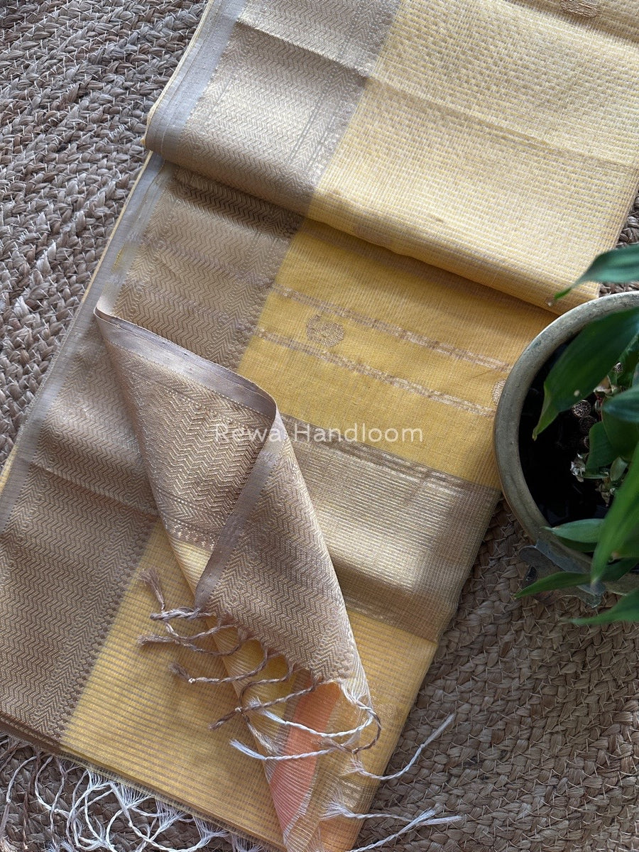 Maheshwari Tissue Butti Saree