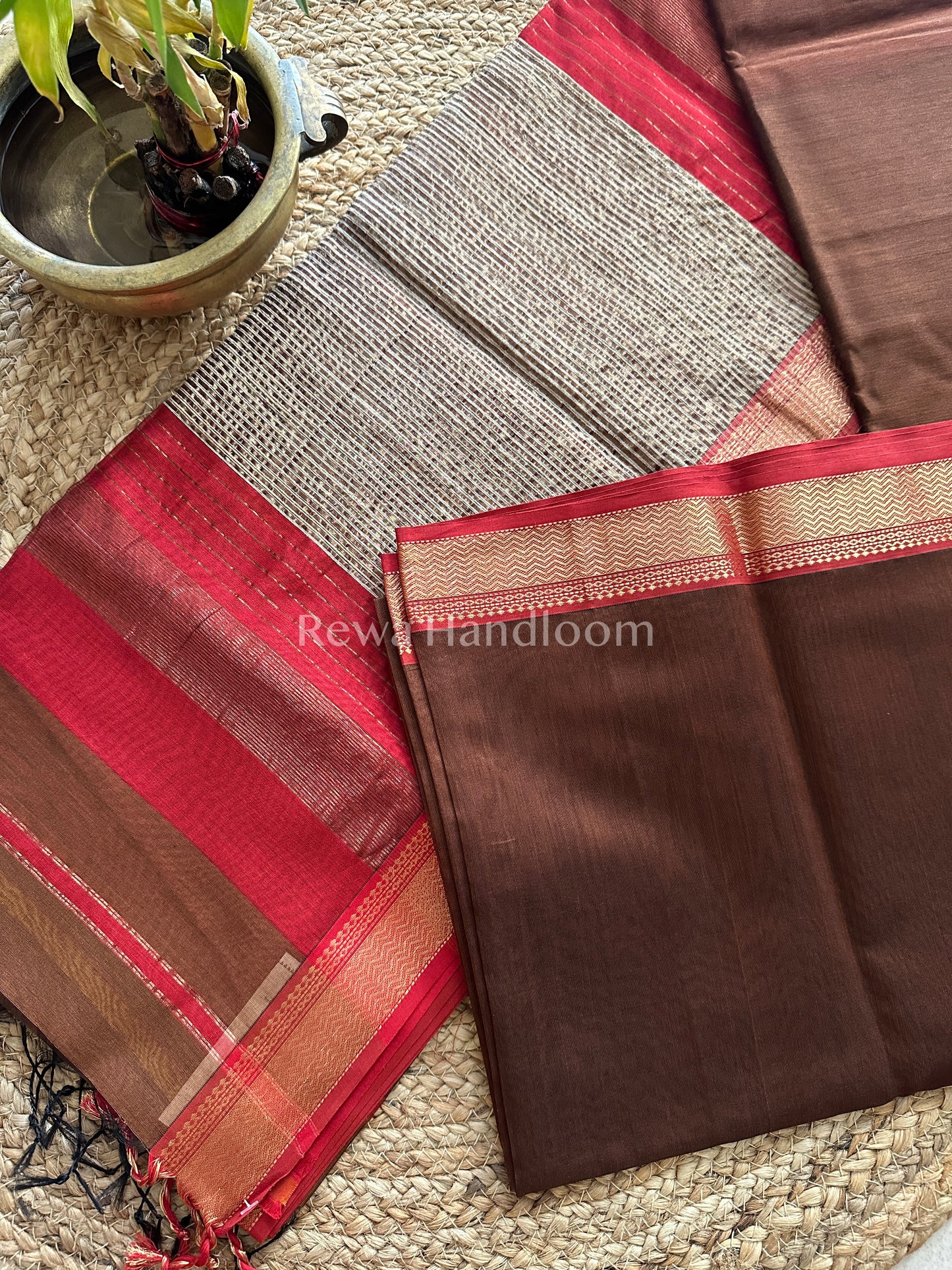 Maheshwari Brown Rewa Border Saree