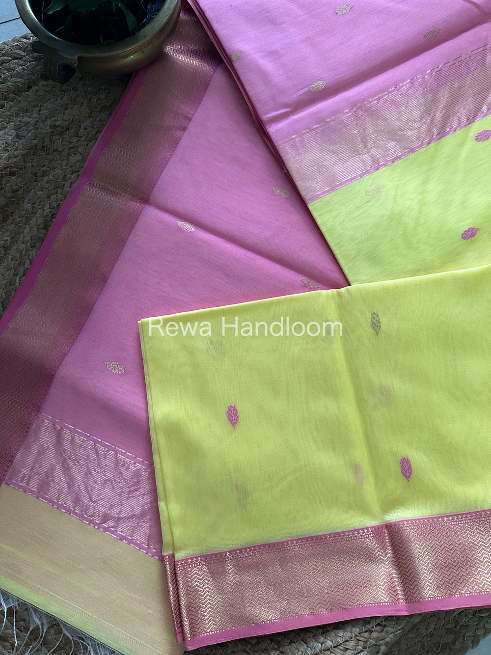 Yellow Zari Butti ~ Maheshwari Saree-PTB054