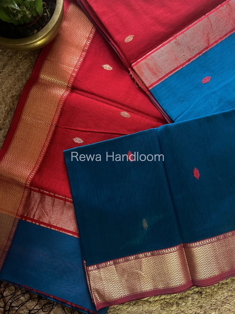 Maheshwari Rama Green Zari Butti Saree PTB107