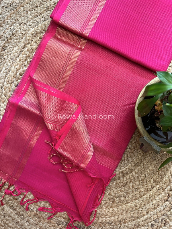 Exclusive Maheswari Self Checks Saree
