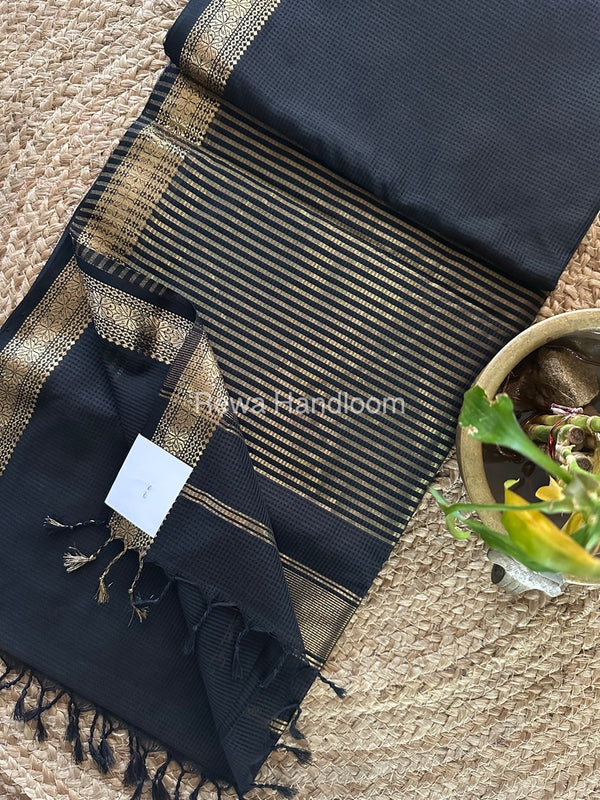 Maheshwari Garbha Reshami Silk Saree