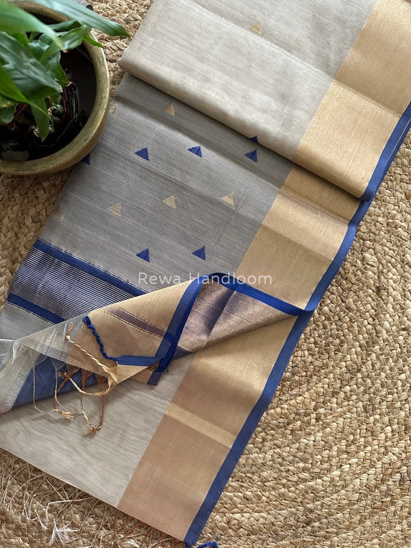 Zari Triangle Butti Maheshwari Saree