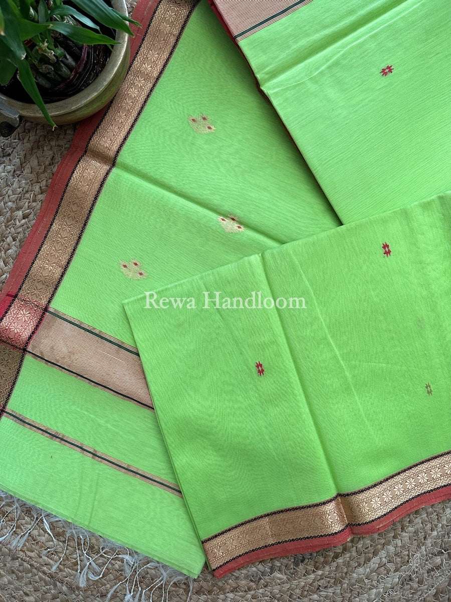 Light Green Butta Pallu Zari Border Maheshwari Saree MBS030