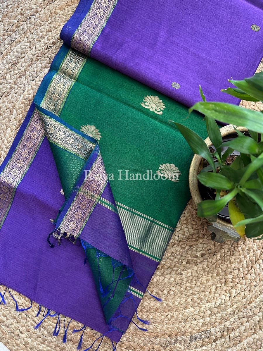 Butta Pallu Zari Border Maheshwari Saree