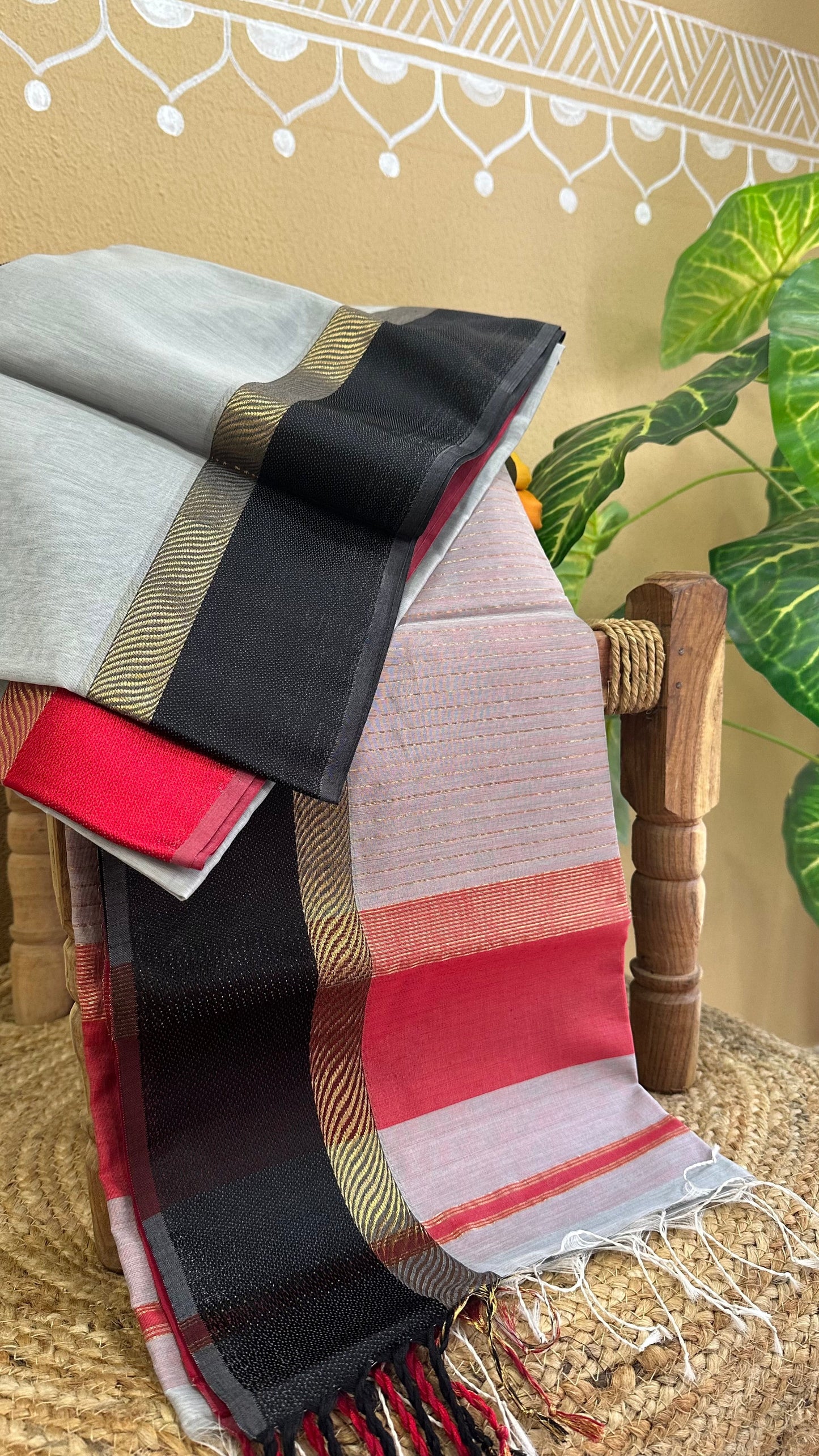 Grey Ganga Jamuna Maheshwari Saree