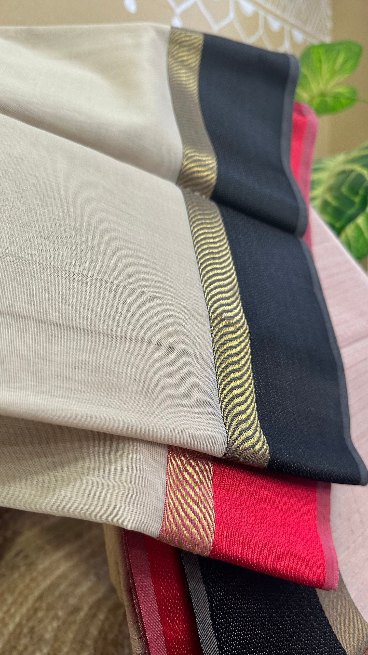 Beige Ganga Jamuna Maheshwari Saree
