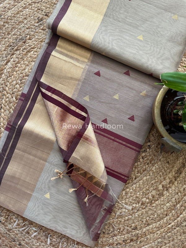 Zari Triangle Butti Maheshwari Saree