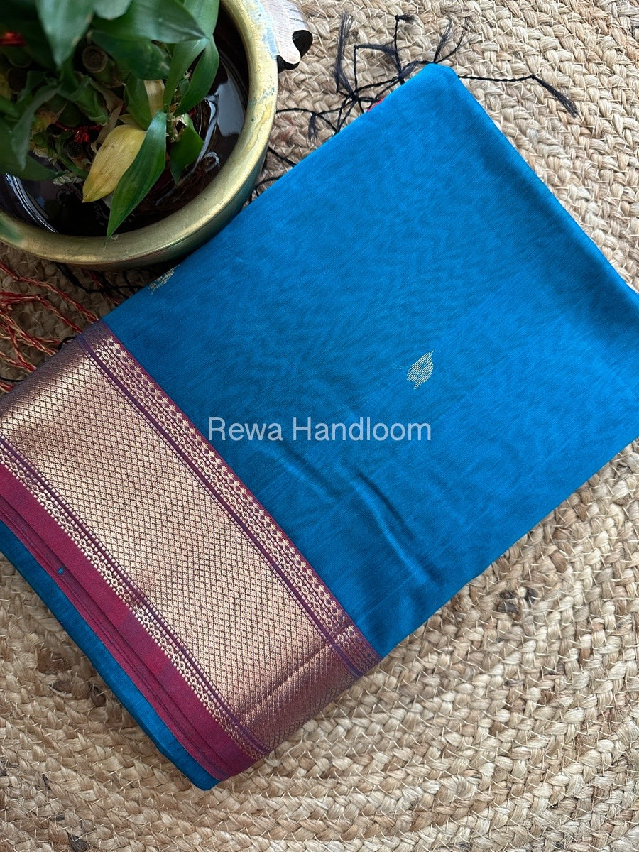 Butta Pallu Zari Border Maheshwari Saree
