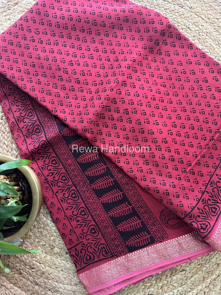 Maheshwari Bagh Print Small Border Saree