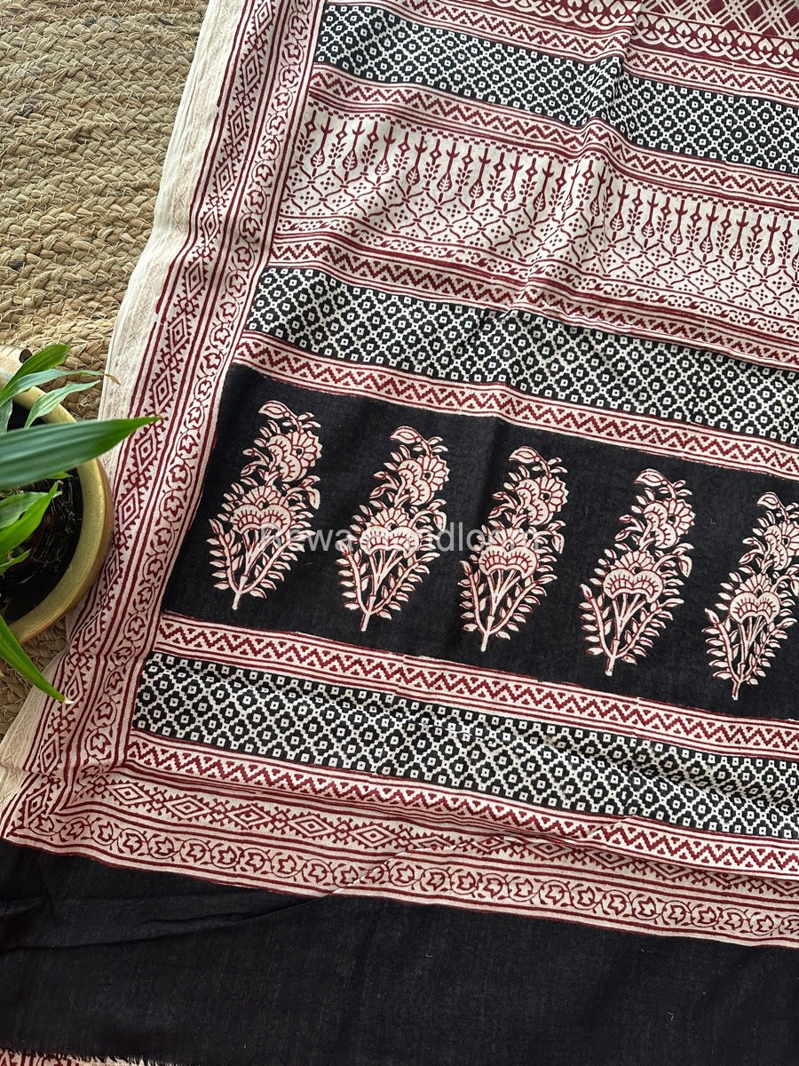 White Black Bagh Print Mercerised Cotton Saree MBP09