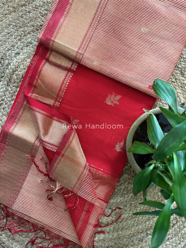 Maheshwari Butta Pallu Silk Saree