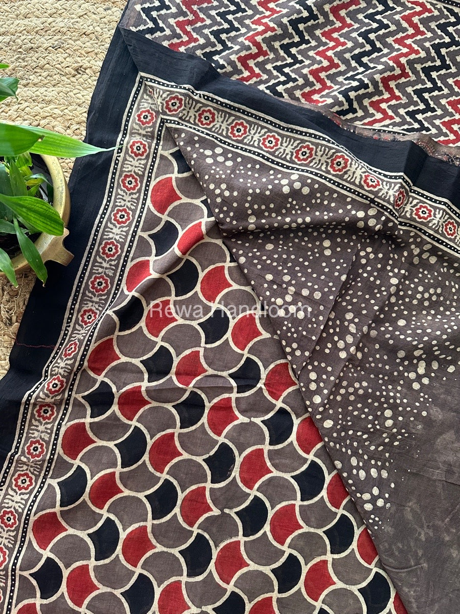 Grey Ajark Print Cotton Saree AJP012
