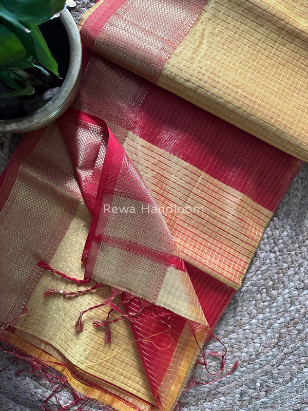 Maheshwari Zari Checks Saree