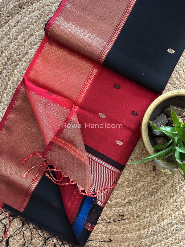 Maheshwari Zari Skirt Butti Saree