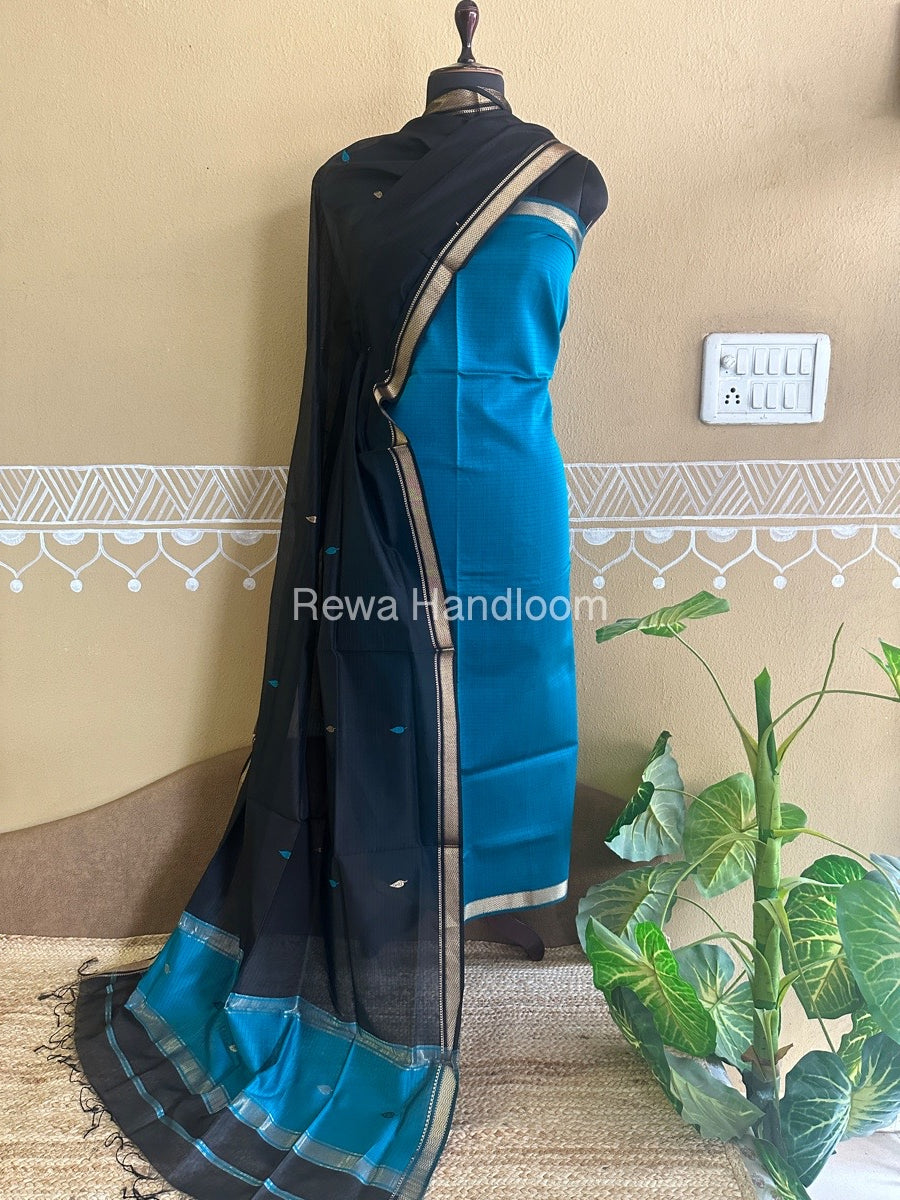 Maheshwari Motifs Top-Dupatta Set