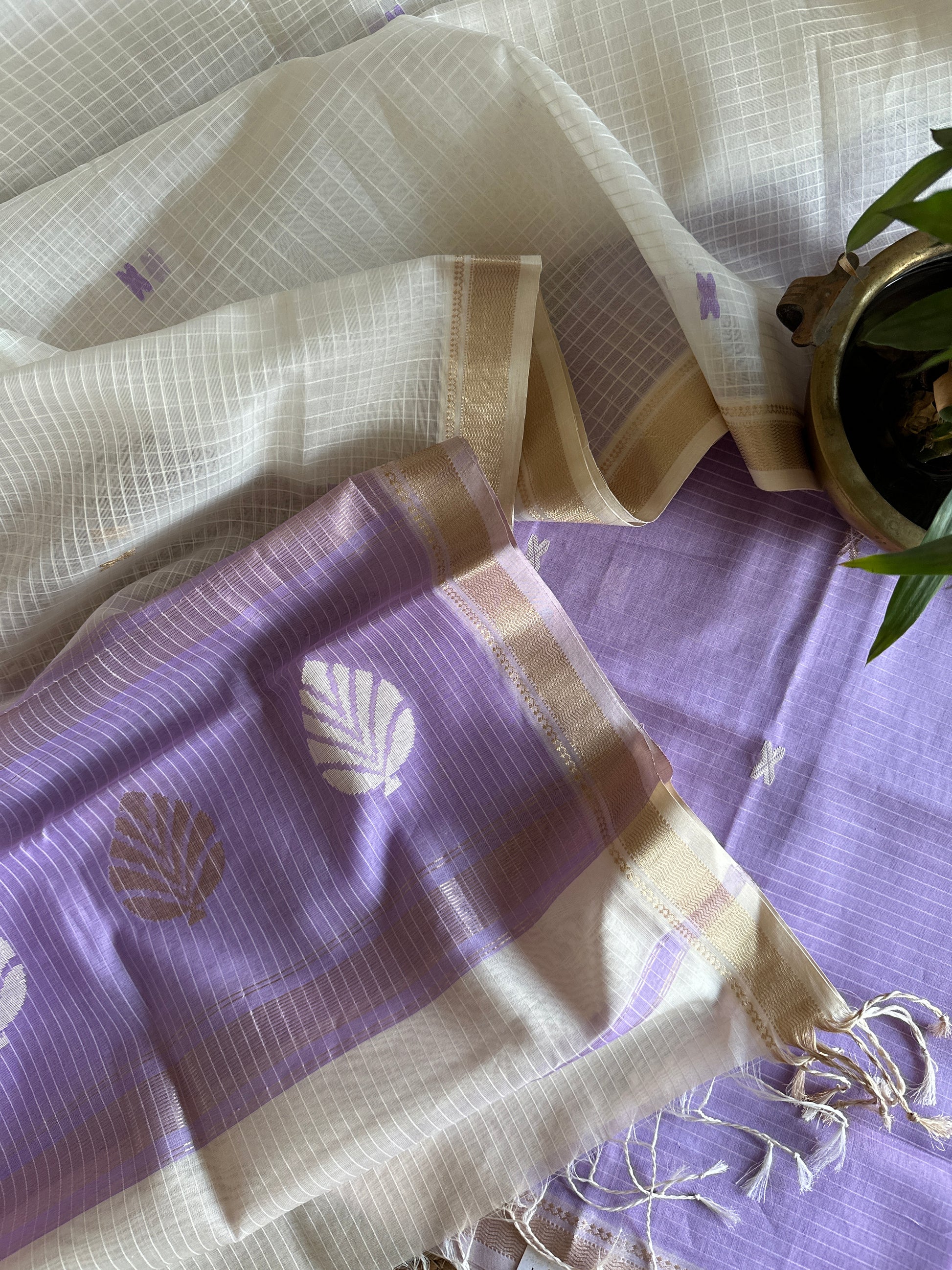Maheshwari Lavender-White Katan Motifs Top Dupatta Sets KBS030