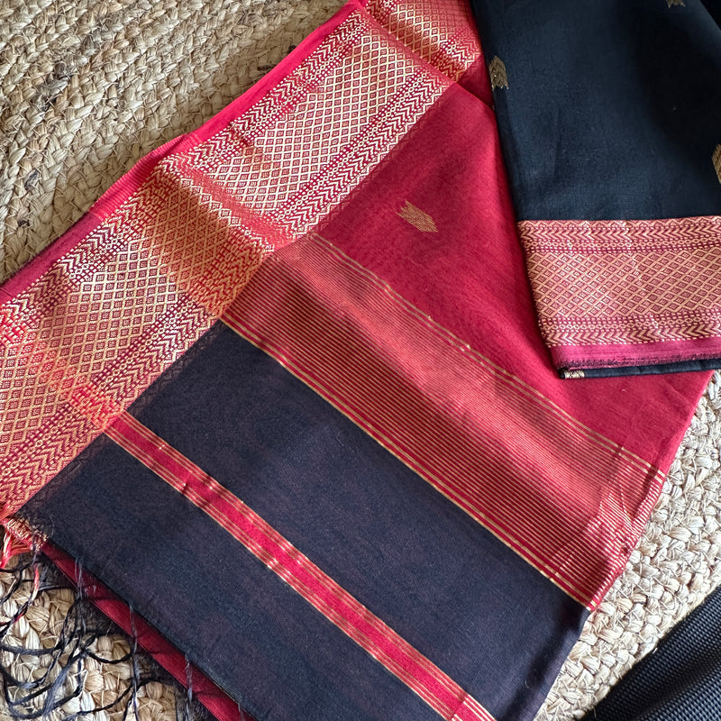 Black Red Motifs ~ Maheshwari Saree